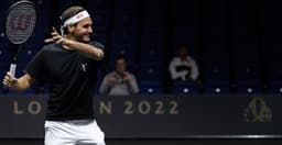 Roger Federer treina na O2 Arena em Londres