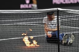 Homem pegando fogo - Laver Cup