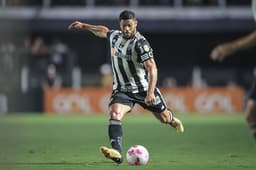 Hulk fez treinos leves e trabalhou com a fisioterapia no Atlético-MG