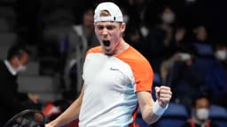 Denis Shapovalov vibra com classificação à semi em Tóquio