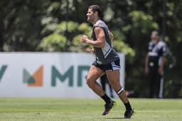 Hulk em treino do Atlético-MG nesta quinta-feira