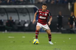 Corinthians x Flamengo - João Gomes