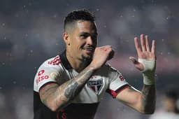 São Paulo x Coritiba - Luciano