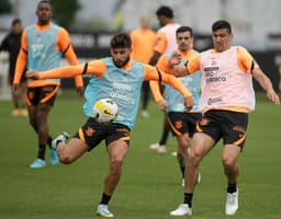 Treino Corinthians - Yuri Alberto, Balbuena e Fagner