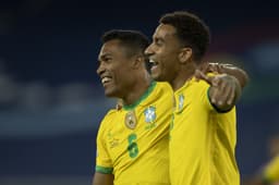 Danilo e Alex Sandro - Seleção Brasileira - Brasil