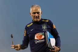 Tite - Treino da Seleção Brasileira