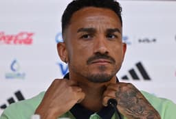 Danilo - Coletiva pré Brasil x Croácia