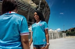 Novo uniforme do Bahia com alusão ao Manchester City