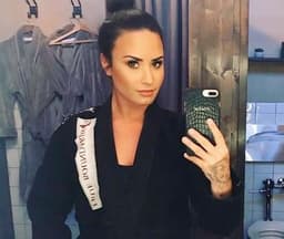 Demi