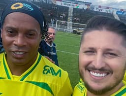 Ronaldinho Gaúcho e Léo Chile