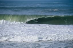 gabriel medina surfe