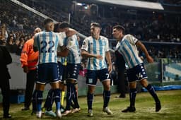 Pelo grupo do Flamengo, Racing vence Aucas em jogo de cinco gols na Libertadores