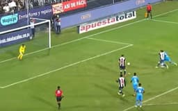 Alianza-Lima-gol-penalti-aspect-ratio-512-320