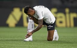 Paulinho-Palmeiras-Corinthians-aspect-ratio-512-320