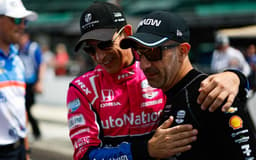 Helio-Castroneves-and-Tony-Kanaan-Indianapolis-500-Practice-By_-Joe-Skibinski_Large-Image-Without-Watermark_m81912-aspect-ratio-512-320