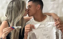 Cauan-Barros-do-Vasco-anuncia-que-sera-papai-Foto-Divulgacao-Instagram-aspect-ratio-512-320