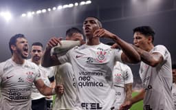 Corinthians-Universitario-scaled-aspect-ratio-512-320