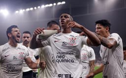 Corinthians-Universitario-scaled-aspect-ratio-512-320