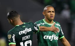 rony_jhon_jhon_palmeiras_atletico_mg_libertadores-aspect-ratio-512-320