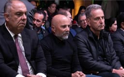 Marcos-Braz-Jorge-Sampaoli-e-Rodolfo-Landim-aspect-ratio-512-320