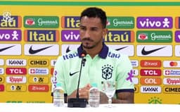 danilo_coletiva_selecao_brasileira-aspect-ratio-512-320