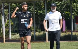 Fausto-Vera-Mano-Menezes-Corinthians-aspect-ratio-512-320