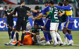 Rony-Palmeiras-Boca-Juniors-Libertadores-scaled-aspect-ratio-512-320