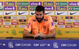 coletiva-alisson-selecao-aspect-ratio-512-320