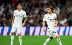 modric-kroos-aspect-ratio-512-320