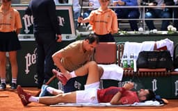 Djokovic-lesao-scaled-aspect-ratio-512-320