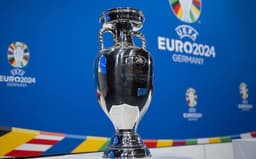 euro_trophy-aspect-ratio-512-320