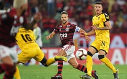 flamengo-penarol-libertadores-aspect-ratio-512-320