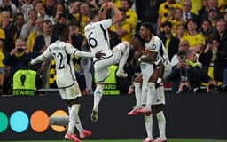 Real Madrid enfrenta o Borussia Dortmund pela terceira rodada da Fase de Liga da Champions League (Foto: Adrian DENNIS / AFP)