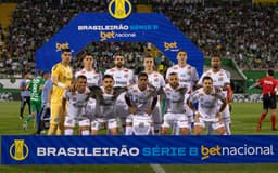 Titulares-do-Santos-posam-para-foto-oficial-antes-do-jogo-contra-a-Chapecoense-scaled-aspect-ratio-512-320