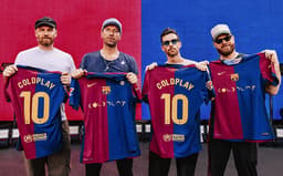 camisa-barcelona-coldplay-2-aspect-ratio-512-320