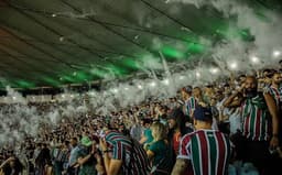 fluminense-torcida-aspect-ratio-512-320