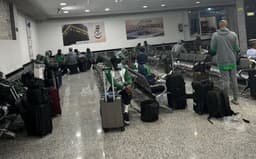 selecao-nigeria-aeroporto-aspect-ratio-512-320