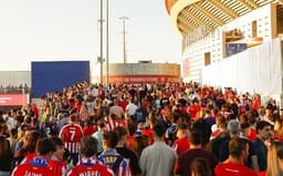 torcida-atletico-de-madrid-aspect-ratio-512-320