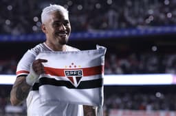 Miniatura da imagem: Luciano, atacante do São Paulo