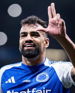 Miniatura da imagem: Zagueiro Fabrício Bruno comemora o gol do Cruzeiro contra o Santos (Foto: Gustavo Aleixo/Cruzeiro)