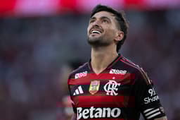 Miniatura da imagem: Arrascaeta Flamengo Grêmio