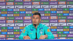 Miniatura da imagem: Gabriel Martinelli durante coletiva da Seleção (Foto: reprodução Canal CBF)