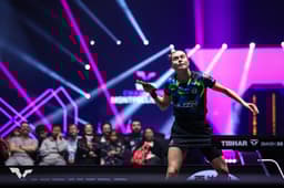 Miniatura da imagem: Bruna Takashi vence Eunhye Lee na primeira rodada do WTT Champions de Montpellier (Foto: Divulgação / WTT)