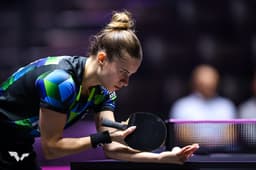 Miniatura da imagem: Bruna Takashi vence Eunhye Lee na primeira rodada do WTT Champions de Montpellier (Foto: Divulgação / WTT)