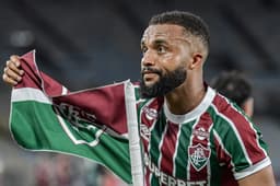 Miniatura da imagem: Samuel Xavier comemora gol em Fluminense x Internacional