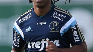 Arouca corre na Academia de Futebol do Palmeiras (foto: Cesar Greco/Ag Palmeiras)