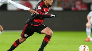 Chicharito participou do lance do gol do Leverkusen (Foto: Reprodução / Facebook)