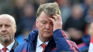 Van Gaal - Stoke x Manchester United (Foto: Paul Ellis/AFP)