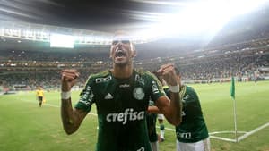 26/3/2015 - Rafael fez o 2º gol em Palmeiras 3x0 São Paulo