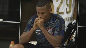 Alan Mineiro tem contrato com o Corinthians até o fim de 2018 (Foto: Daniel Augusto Jr)